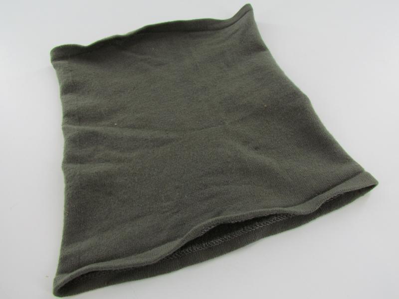 WH/SS Schlauschal or Oma Schal