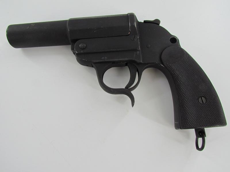 LP34 Aluminum flare gun marked AC40