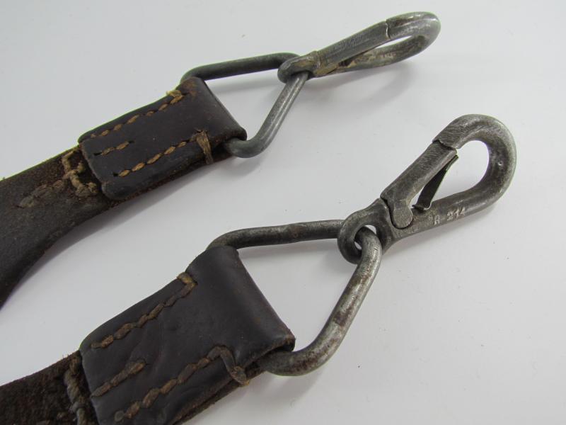 MG34 and MG42 Lafette Carrying Straps
