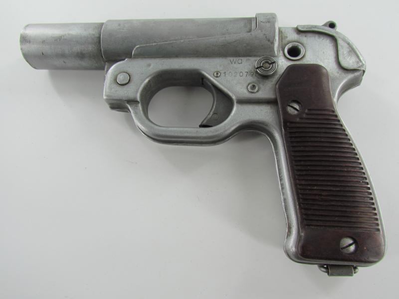 LP42 Flare gun steel maker marked Wa