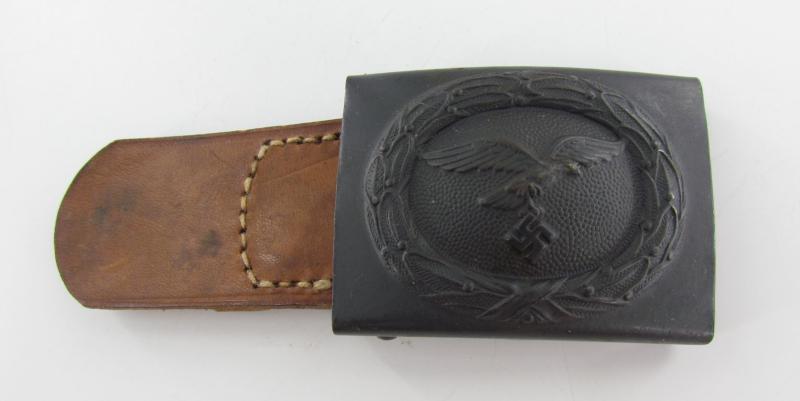 Luftwaffe belt buckle by Hermann Aurich 1940 ( Mint )