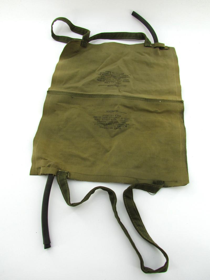 WWII USMC ( Jungle ) Flotation Bladder 1942