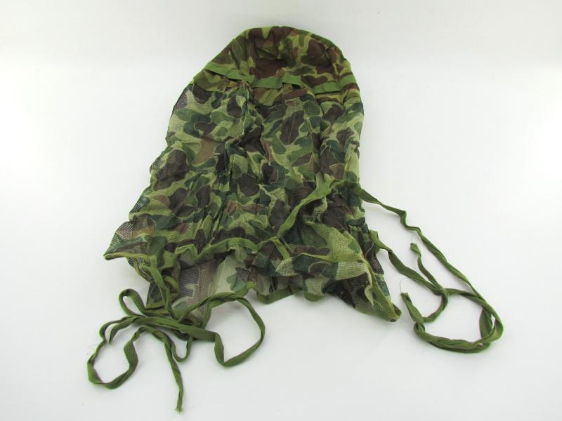 WWII USMC Camouflage Mosquito Net Helmet Cover