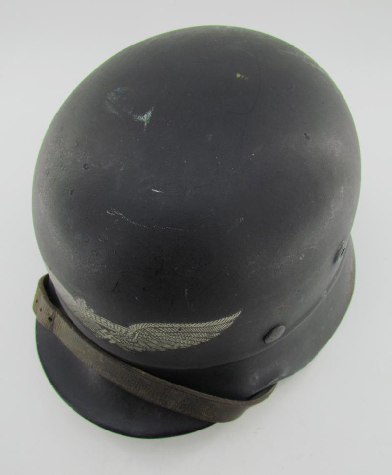 M40 ‘beaded’ Luftschutz steel helmet hkp64