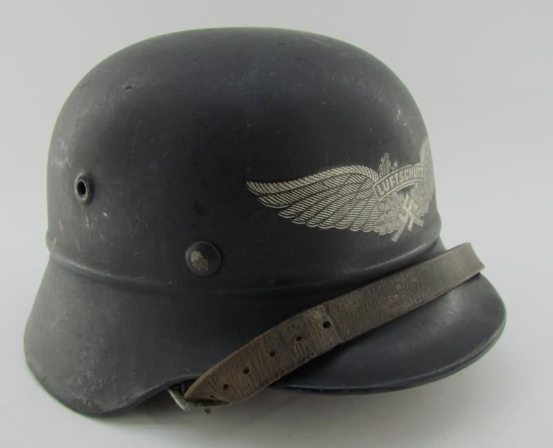 M40 ‘beaded’ Luftschutz steel helmet hkp64