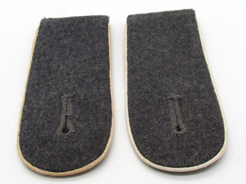 Luftwaffe ‘Hermann Göring’ division shoulder boards