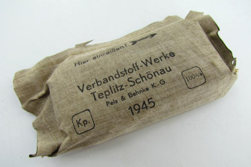 Original German WWII First Aid Bandage – Verbandpäckchen 1945