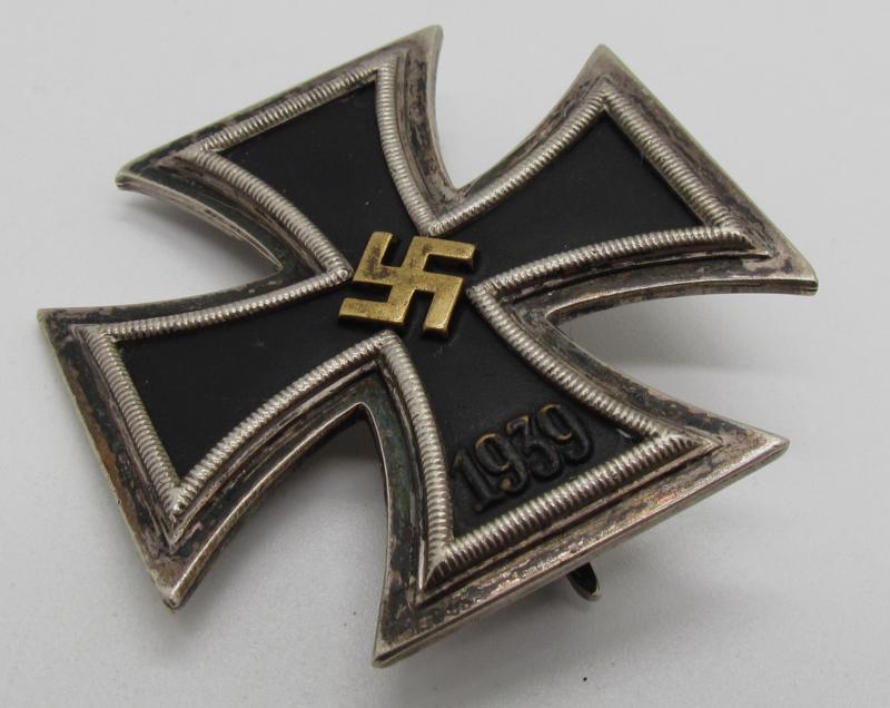 Iron Cross 1st Class ( EK1 ) - Brass Core