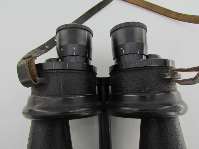 Kriegsmarine Binoculars in Case 7×50 beh 1944