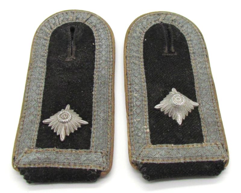 Waffen SS-Oberscharführer Shoulder Boards (Infantry)