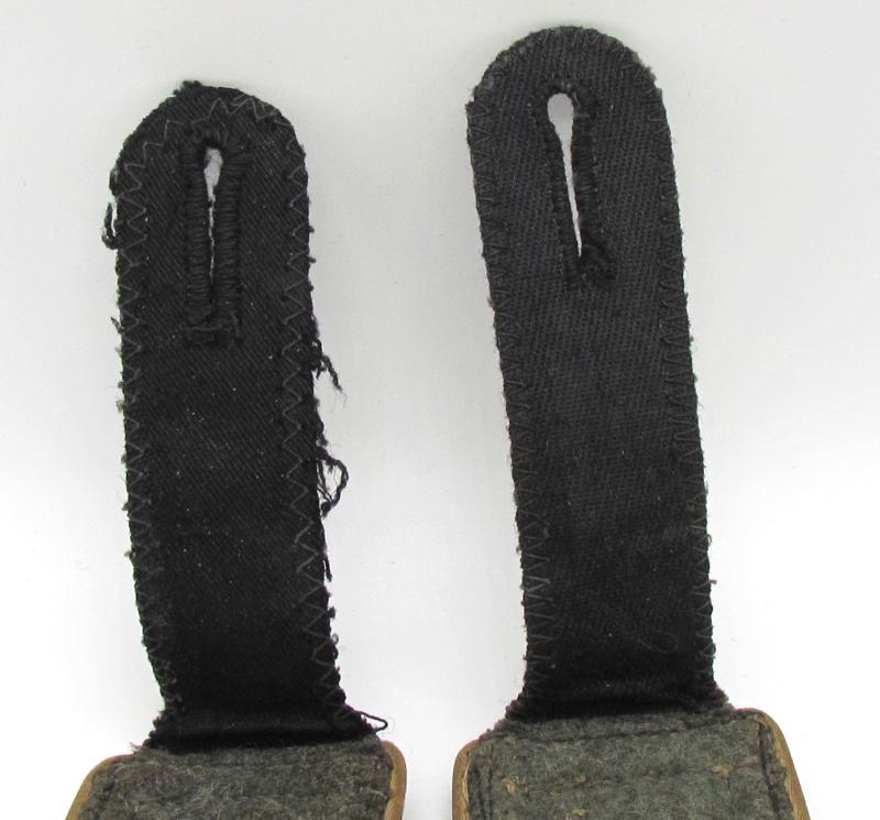 Waffen SS-Oberscharführer Shoulder Boards (Infantry)