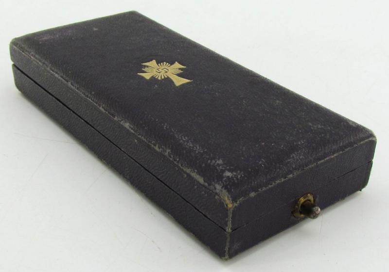 Mother’s cross in gold with box ( Klamt und Söhne )