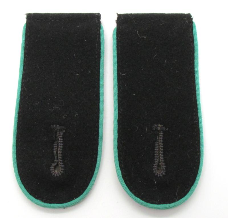 Waffen-SS mountain trooper ‘Gebirgsjäger’ EM/NCO Shoulder Boards